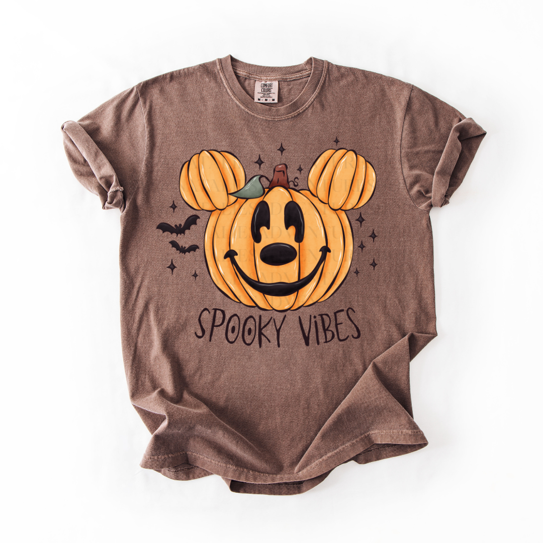 *Pre-Order* Spooky Vibes T- Shirt(Comfort Colors)