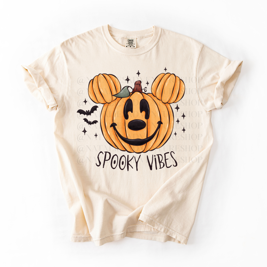 *Pre-Order* Spooky Vibes T- Shirt(Comfort Colors)