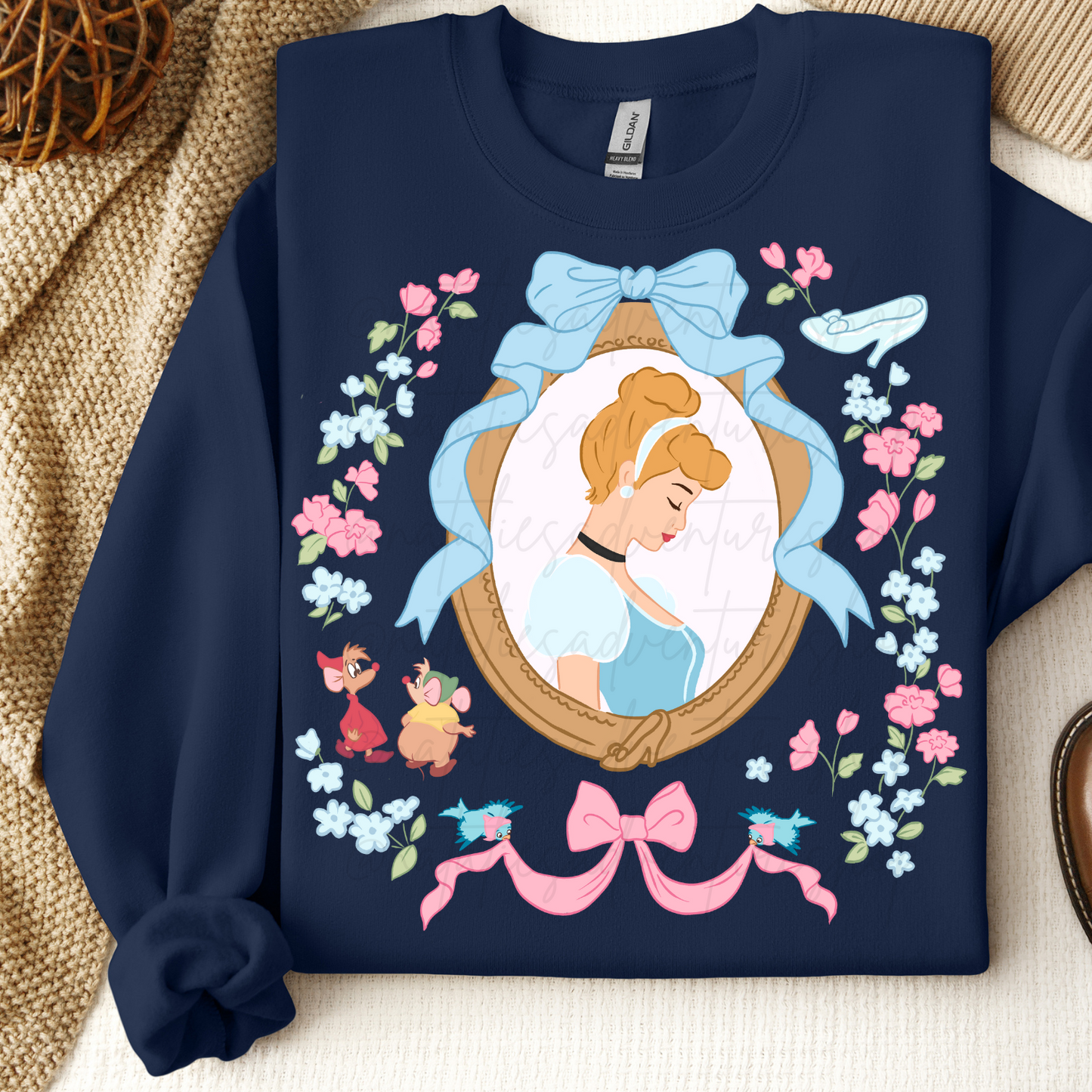 *Pre-Order* Cindy Princess Portrait Crewneck