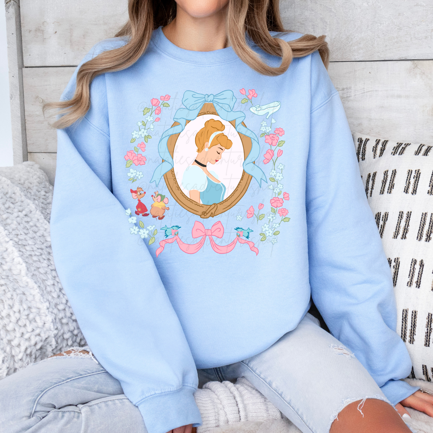 *Pre-Order* Cindy Princess Portrait Crewneck