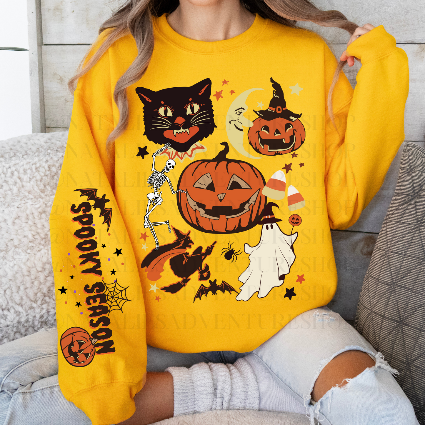 *Pre-Order* Retro Halloween Crewneck