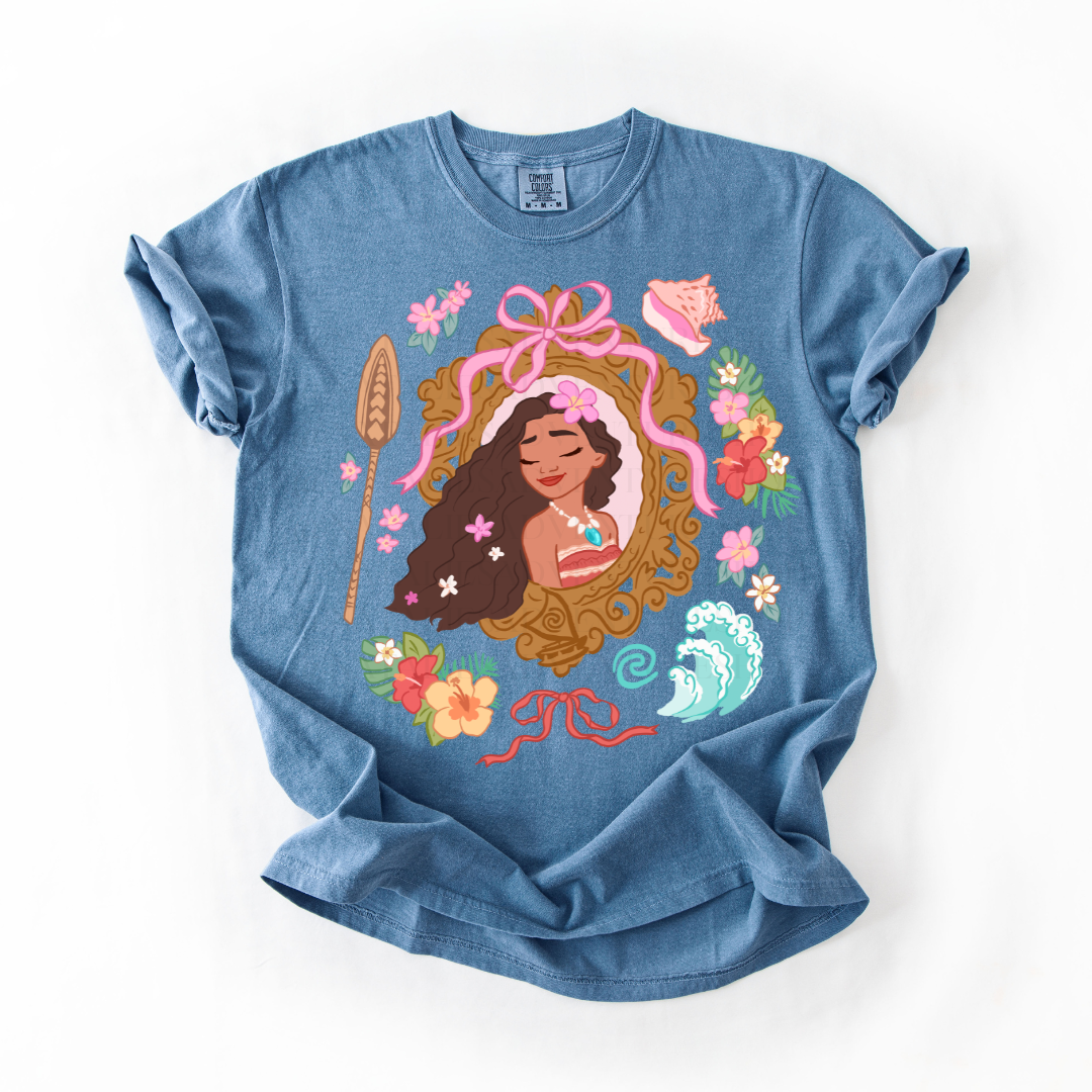 *Pre-Order* Poly Princess Frame T-Shirt (Comfort Colors)