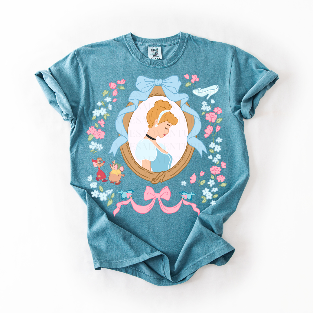 *Pre-Order* Cindy Princess Frame T-Shirt (Comfort Colors)