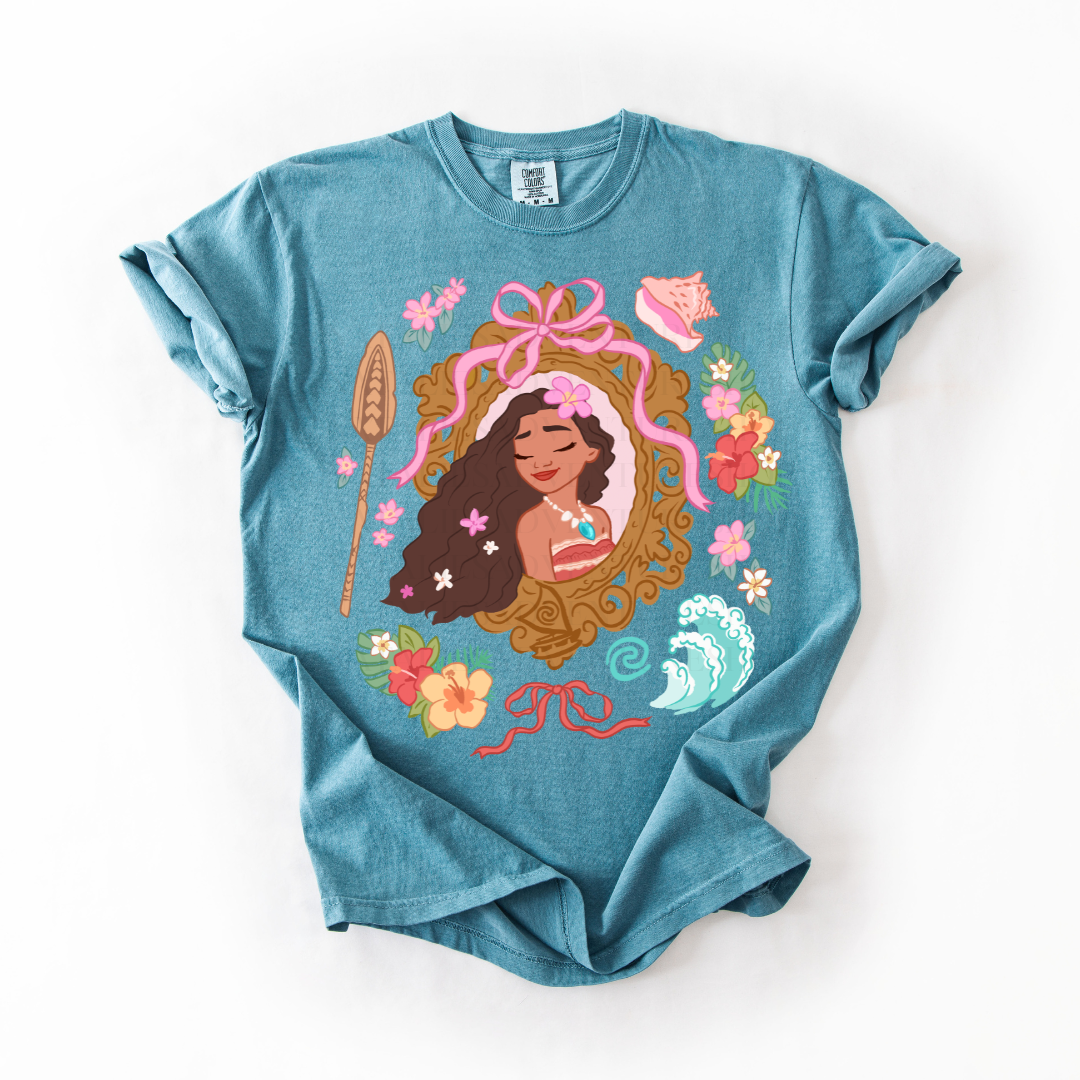 *Pre-Order* Poly Princess Frame T-Shirt (Comfort Colors)