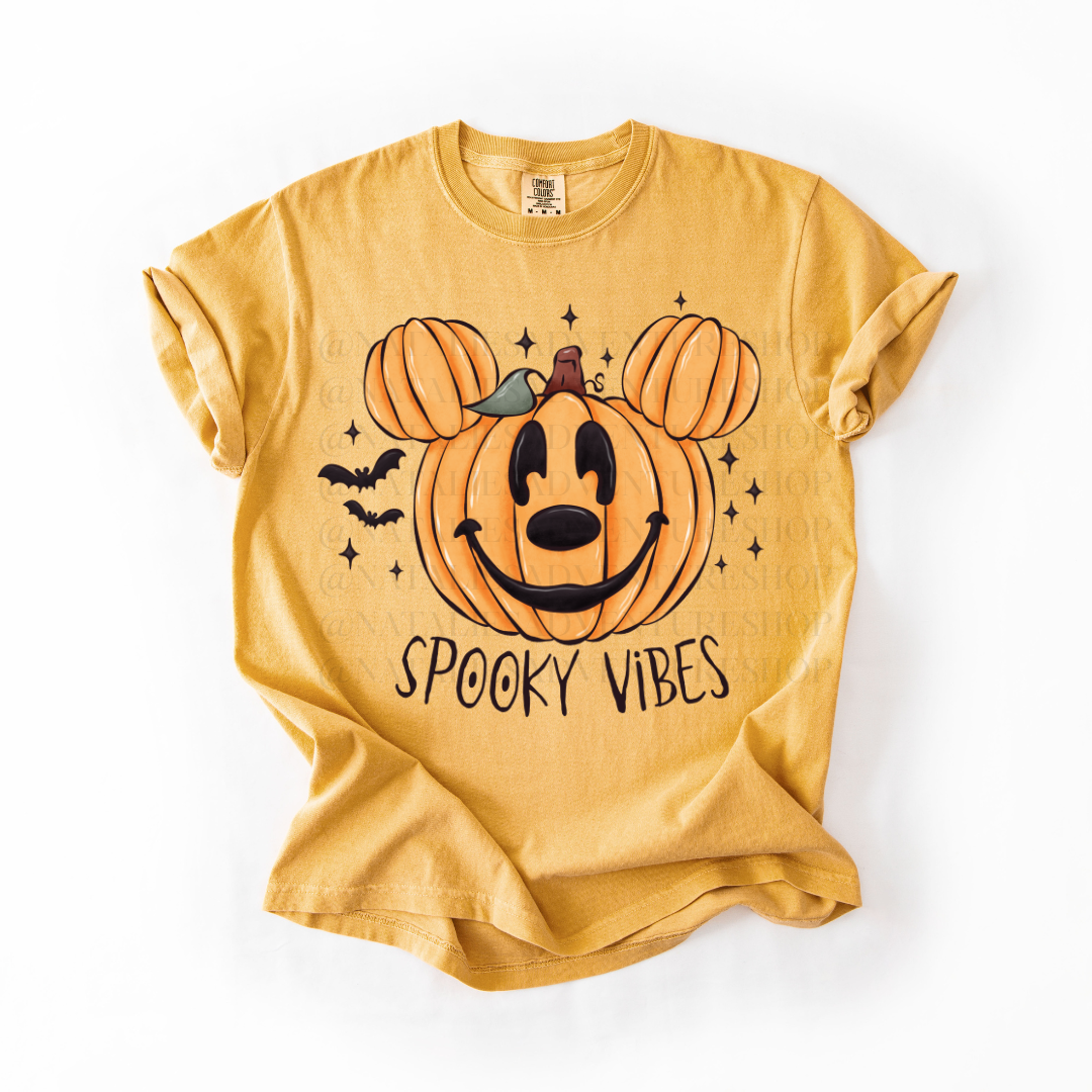 *Pre-Order* Spooky Vibes T- Shirt(Comfort Colors)