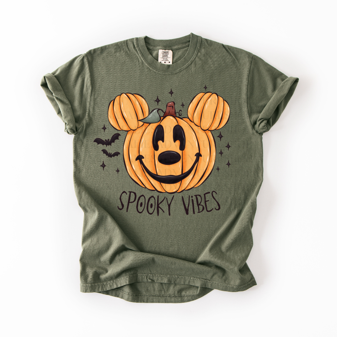 *Pre-Order* Spooky Vibes T- Shirt(Comfort Colors)