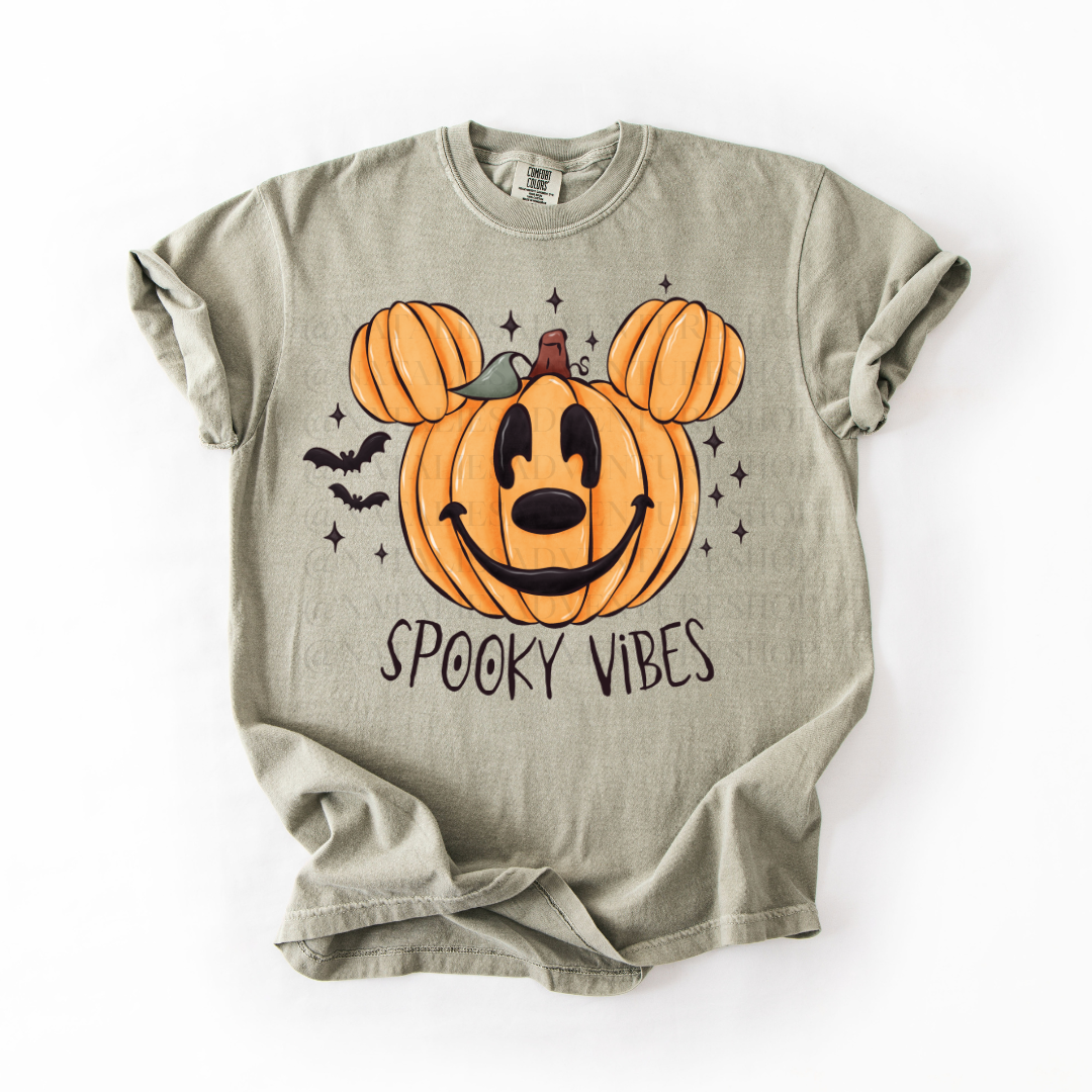 *Pre-Order* Spooky Vibes T- Shirt(Comfort Colors)