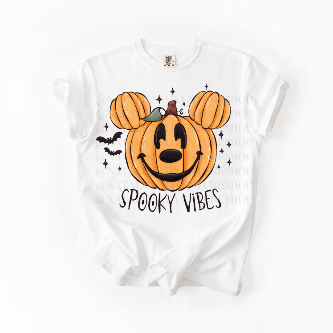 *Pre-Order* Spooky Vibes T- Shirt(Comfort Colors)